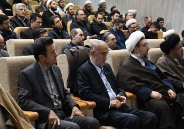 ضرورت استفاده از چهره‌های ملی و بین‌المللی در هیأت امنای مجتمع ربع رشیدی/ تأکید استاندار آذربایجان‌شرقی بر تقویت جایگاه علمی